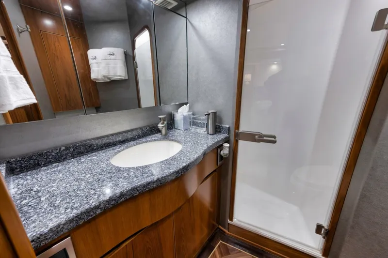 Slide: The Image of Viking 70 Convertible 2015 - 6947776