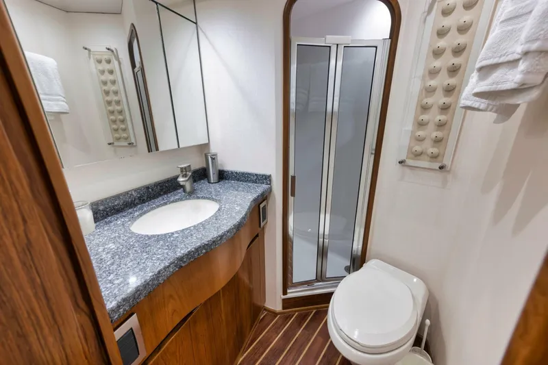 Slide: The Image of Viking 70 Convertible 2015 - 6947783