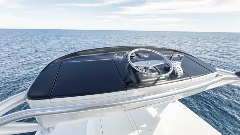 Slide: The Image of Viking 70 Convertible 2015 - 6947846