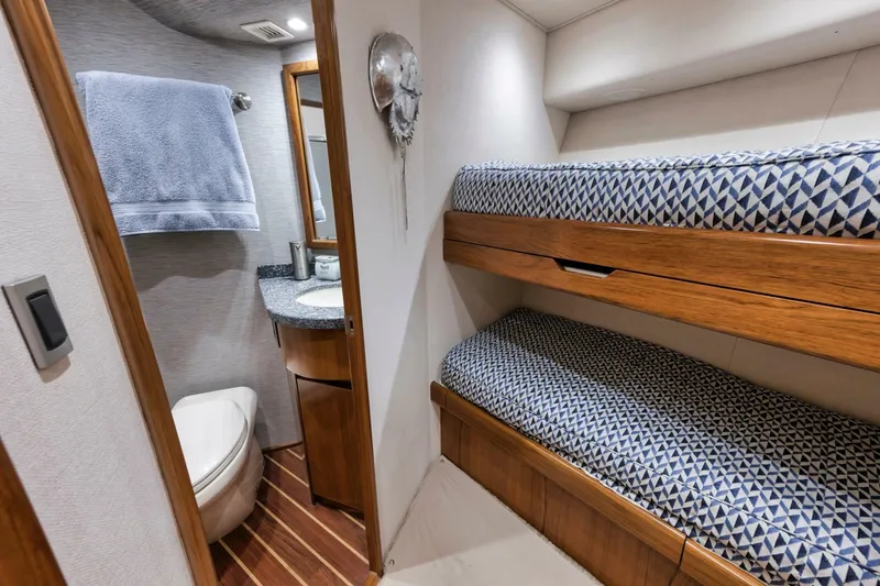 Slide: The Image of Viking 70 Convertible 2015 - 7390598