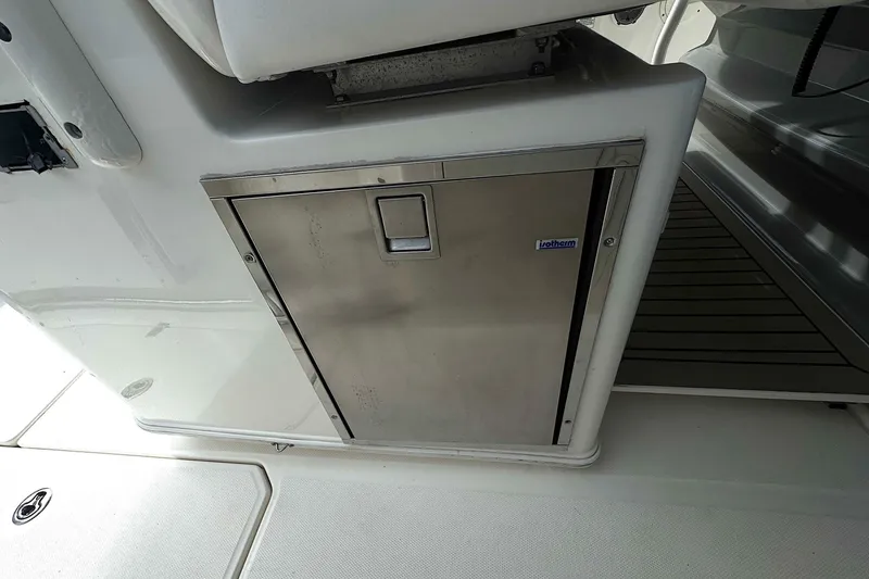 Slide: The Image of Boston Whaler 350 Outrage 2014 - 7235038