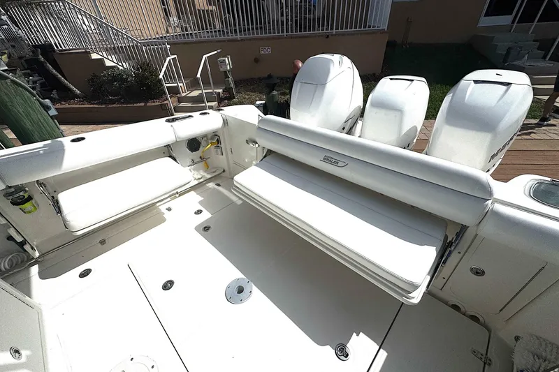 Slide: The Image of Boston Whaler 350 Outrage 2014 - 6947746