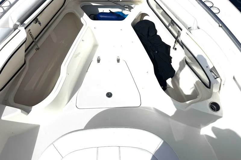 Slide: The Image of Boston Whaler 350 Outrage 2014 - 6947751
