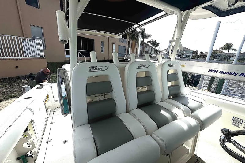 Slide: The Image of Boston Whaler 350 Outrage 2014 - 7235021