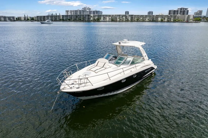 Slide: The Image of Monterey 320 Sport Yacht 2014 - 7390618