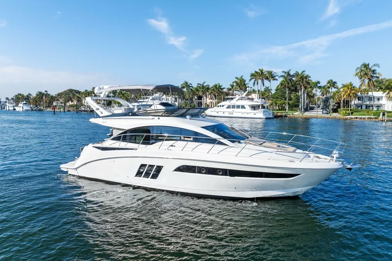Slide: The Image of Sea Ray 510 Fly 2014 - 6948023