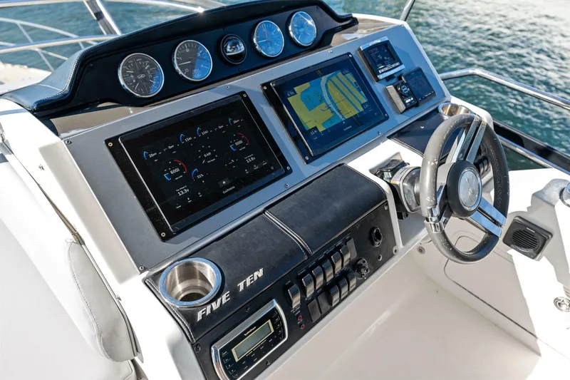 Slide: The Image of Sea Ray 510 Fly 2014 - 7235329