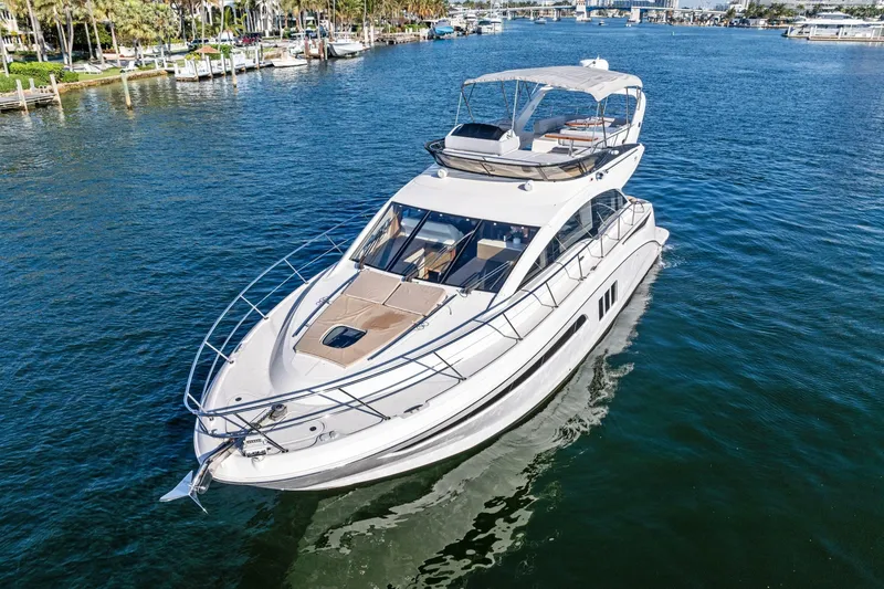 Slide: The Image of Sea Ray 510 Fly 2014 - 7235236