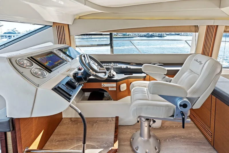 Slide: The Image of Sea Ray 510 Fly 2014 - 6948222