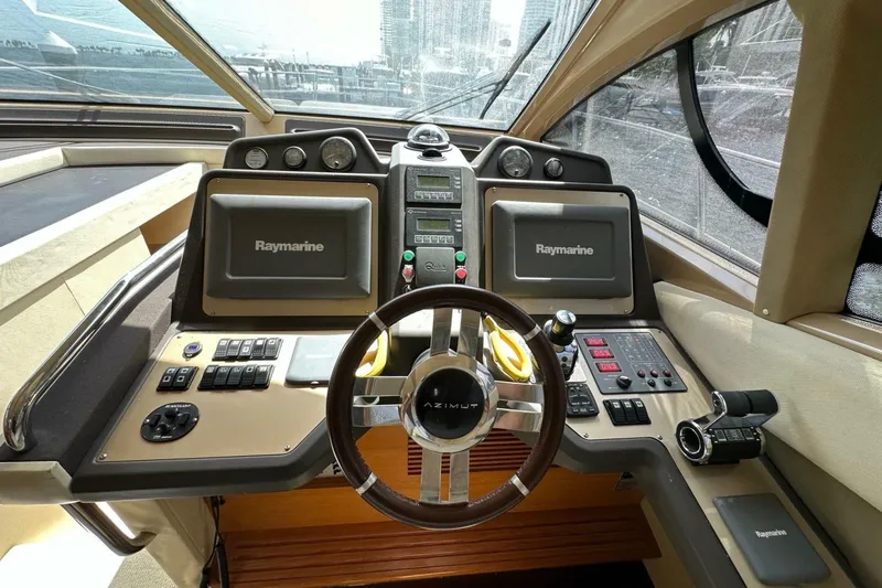 Slide: The Image of Azimut Fly 53 2013 - 7235427