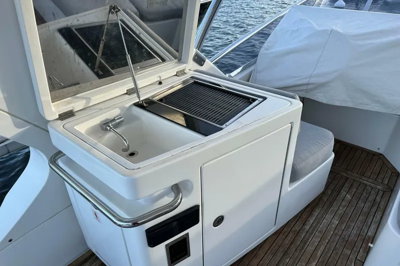 Slide: The Image of Azimut Fly 53 2013 - 6948113