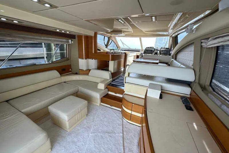 Slide: The Image of Azimut Fly 53 2013 - 6948204