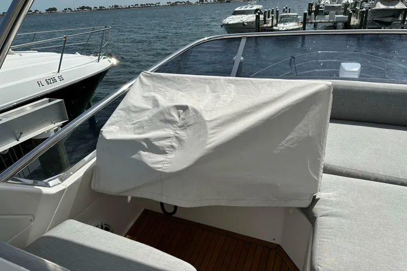 Slide: The Image of Azimut Fly 53 2013 - 6948185