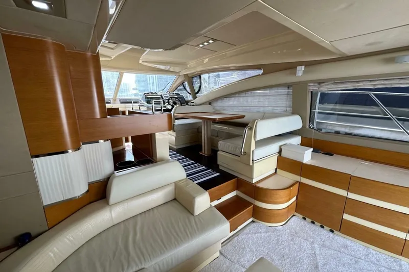 Slide: The Image of Azimut Fly 53 2013 - 6948209