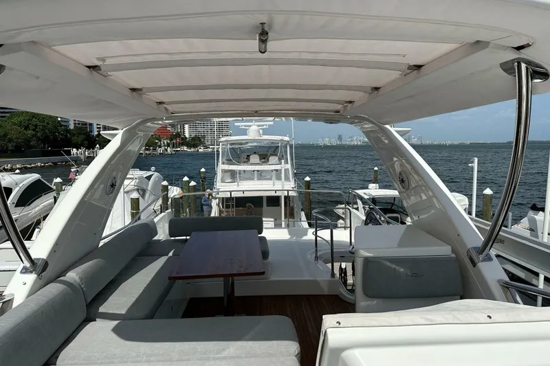 Slide: The Image of Azimut Fly 53 2013 - 6948194