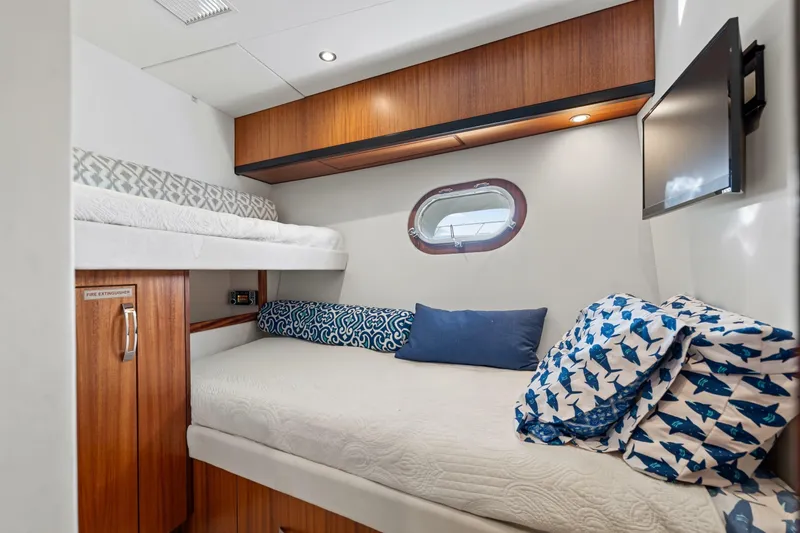 Slide: The Image of Hatteras 60 Motor Yacht 2013 - 6948325