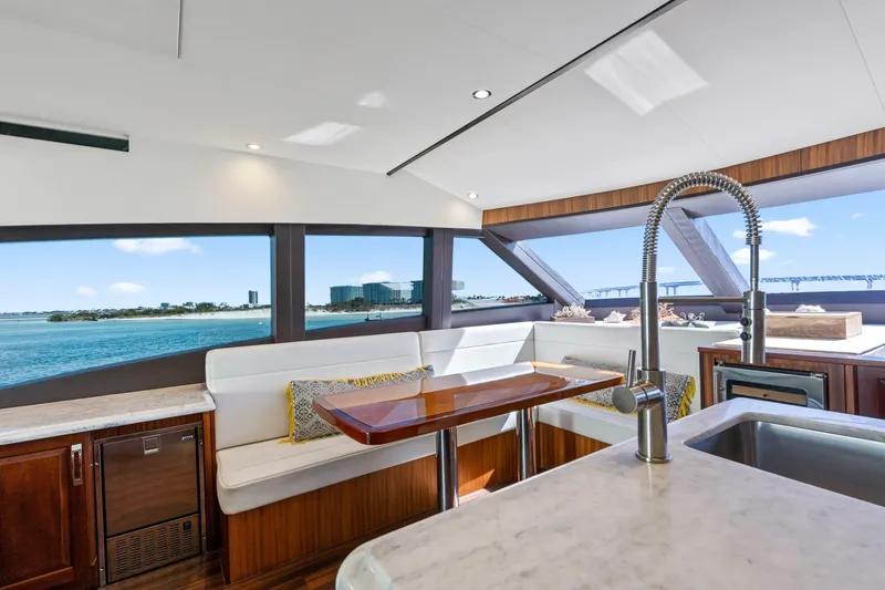 Slide: The Image of Hatteras 60 Motor Yacht 2013 - 6948187
