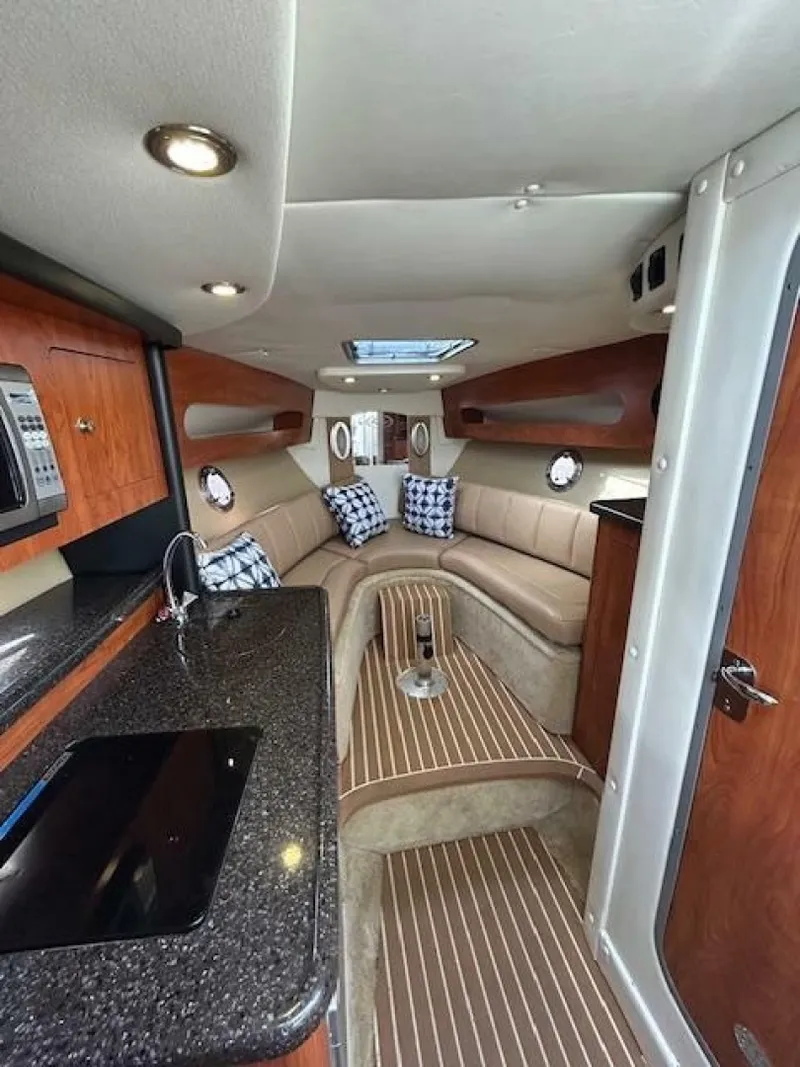 Slide: The Image of Rinker 290 Express Cruiser 2013 - 6948304
