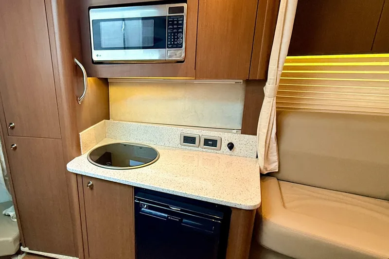 Slide: The Image of Sea Ray 370 Venture 2013 - 6948416