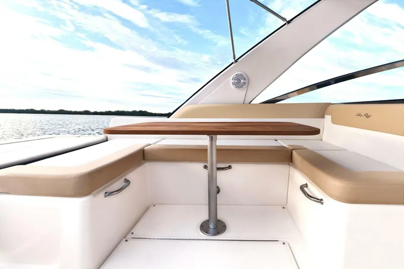 Slide: The Image of Sea Ray 370 Venture 2013 - 6948384