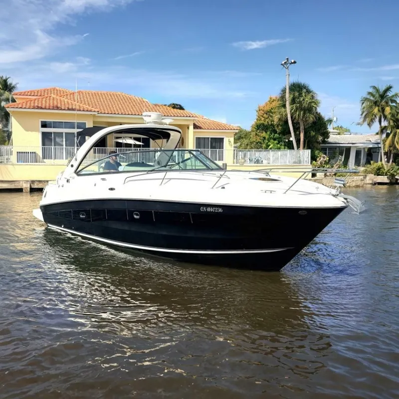 The Image of Sea Ray 370 Venture 2013 - 7235528