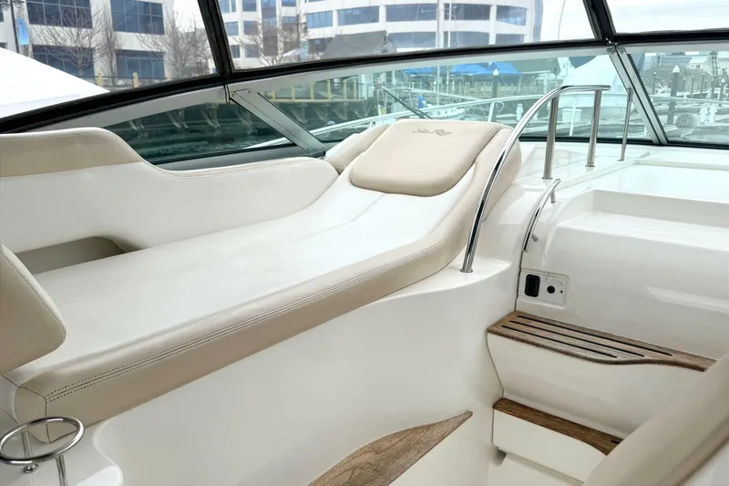 Slide: The Image of Sea Ray Sundancer 350 2013 - 7235602