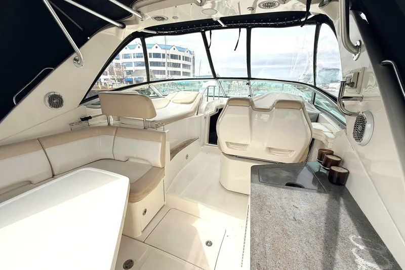 Slide: The Image of Sea Ray Sundancer 350 2013 - 7235599