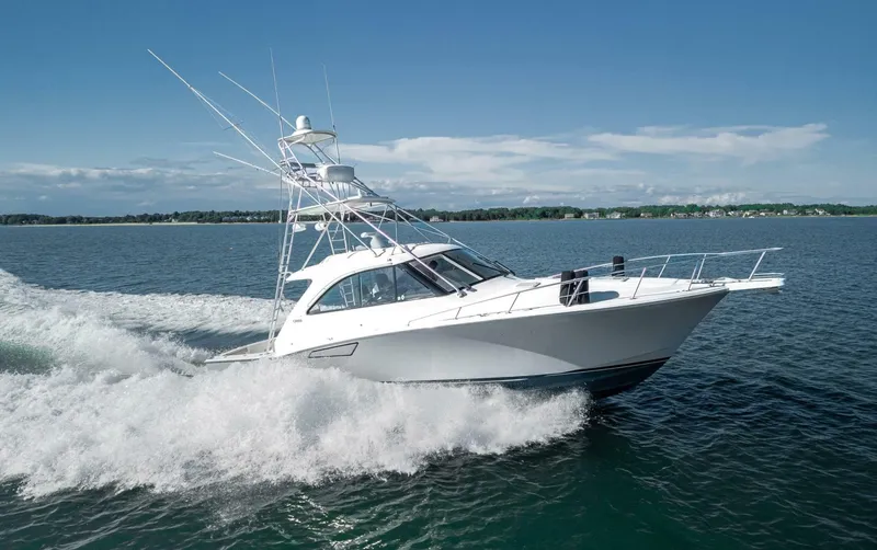 The Image of Cabo 44 Hardtop Express 2012 - 7390885