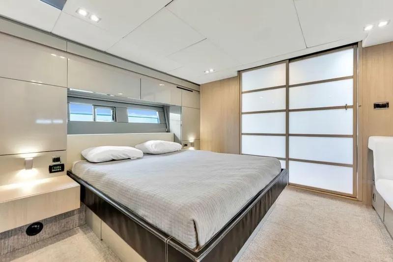 Slide: The Image of Fairline Targa 58 2012 - 7235920
