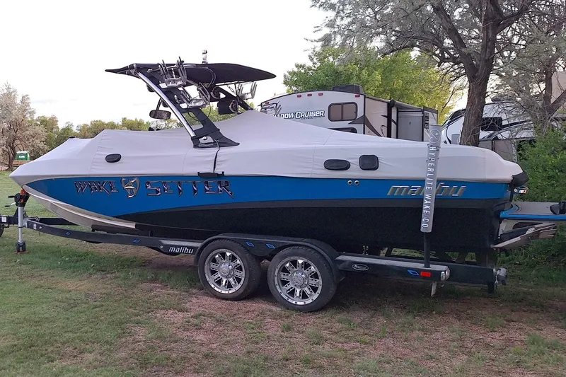 Slide: The Image of Malibu Wakesetter 247 LSV 2012 - 6948655