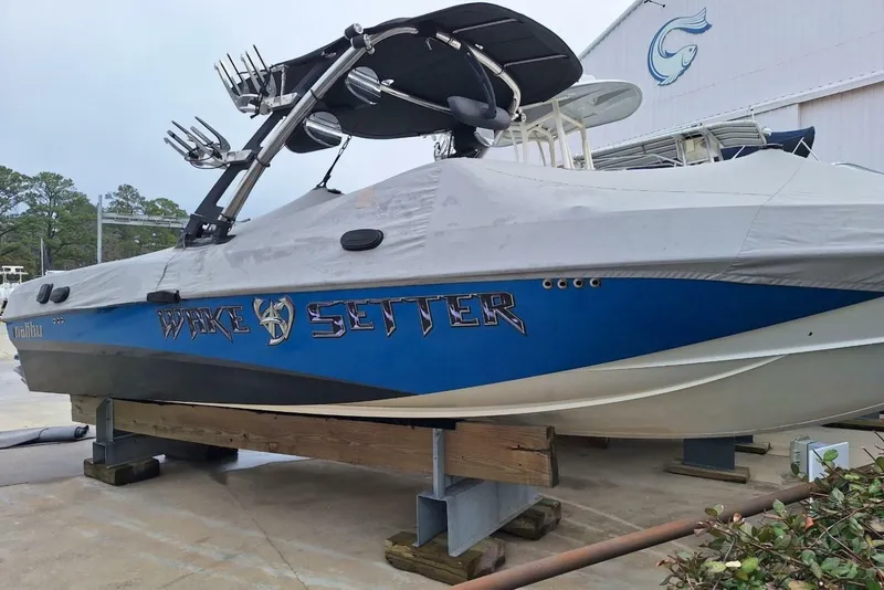 Slide: The Image of Malibu Wakesetter 247 LSV 2012 - 6948649