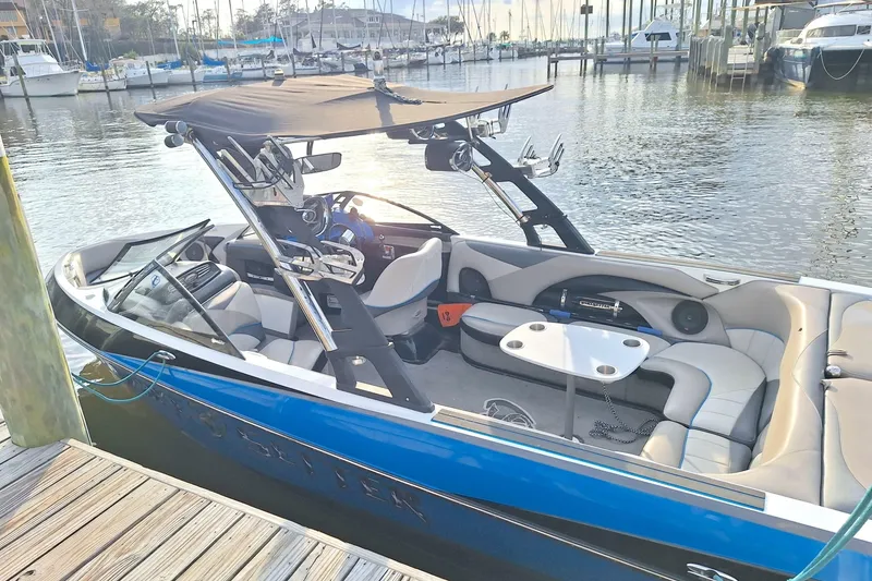 The Image of Malibu Wakesetter 247 LSV 2012 - 7268205