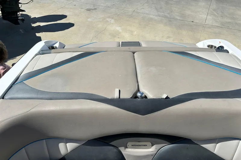 Slide: The Image of Malibu Wakesetter 247 LSV 2012 - 6948758