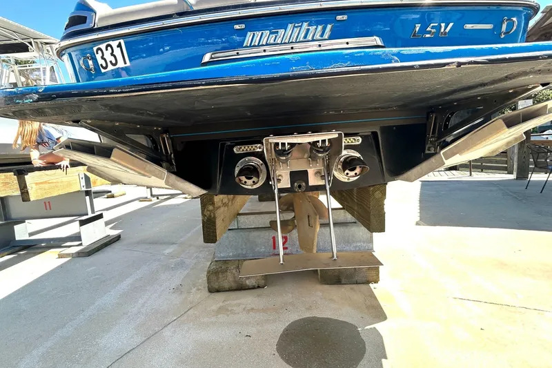 Slide: The Image of Malibu Wakesetter 247 LSV 2012 - 6948687