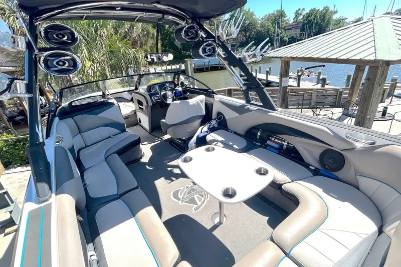 Slide: The Image of Malibu Wakesetter 247 LSV 2012 - 6948714