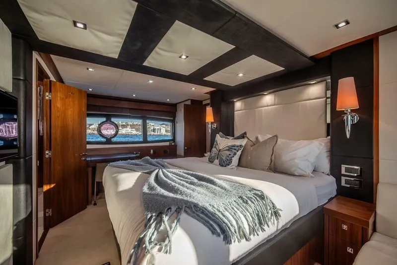 Slide: The Image of Sunseeker Manhattan 73 2012 - 7248002