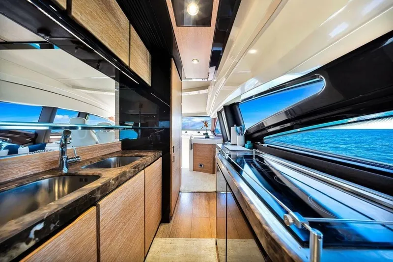 Slide: The Image of Azimut 70 2011 - 6949141