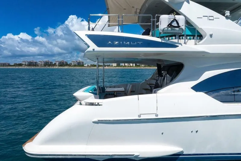 Slide: The Image of Azimut 70 2011 - 6949237