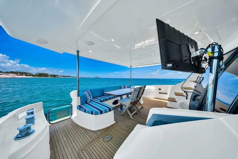 Slide: The Image of Azimut 70 2011 - 7236185