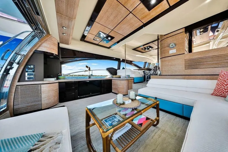 Slide: The Image of Azimut 70 2011 - 6949181