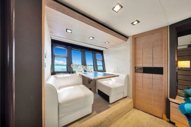 Slide: The Image of Azimut 70 2011 - 6949033