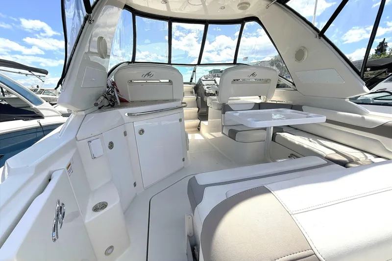 Slide: The Image of Monterey 320 Sport Yacht 2011 - 7236160