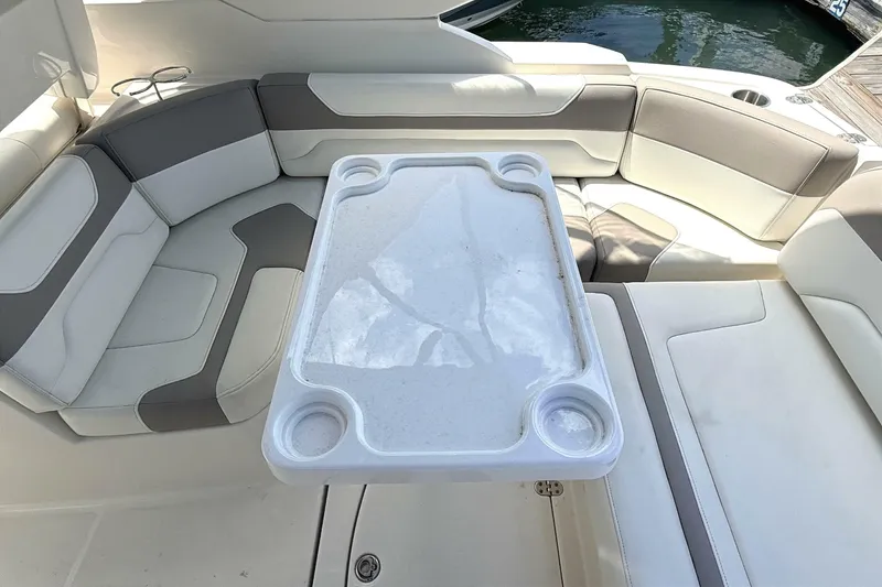Slide: The Image of Monterey 320 Sport Yacht 2011 - 7236172
