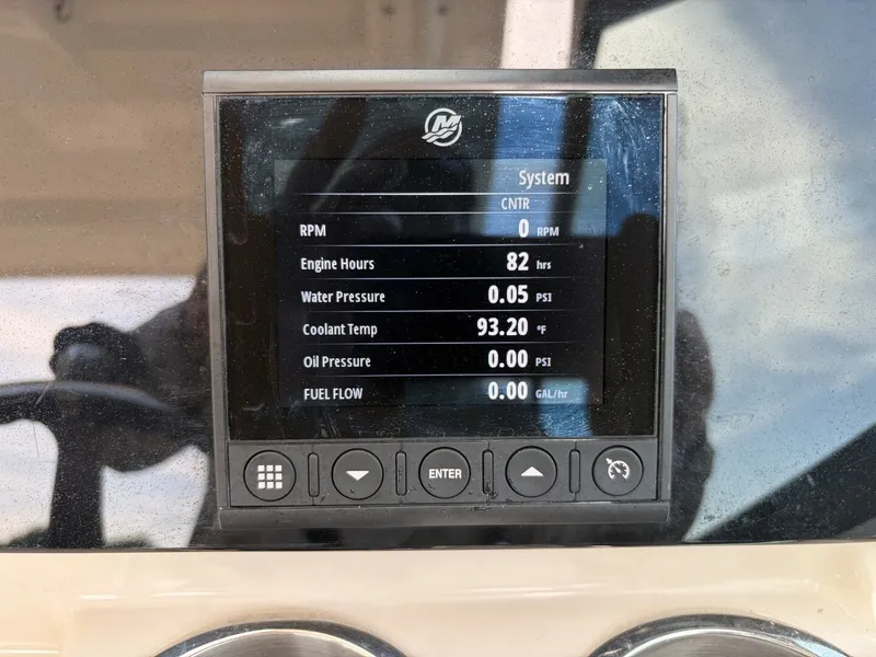Slide: The Image of Boston Whaler 240 Vantage 2022 - 6899688