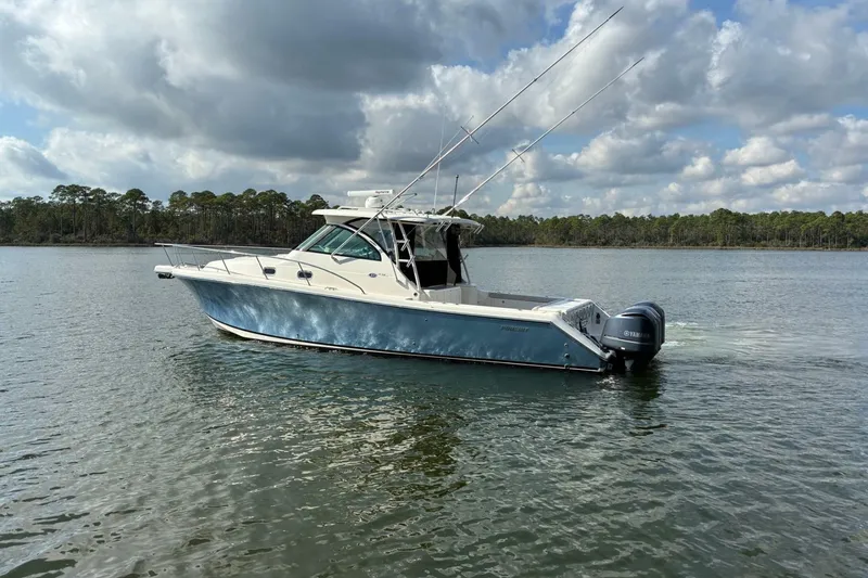 Slide: The Image of Pursuit OS 375 Offshore 2011 - 7151923