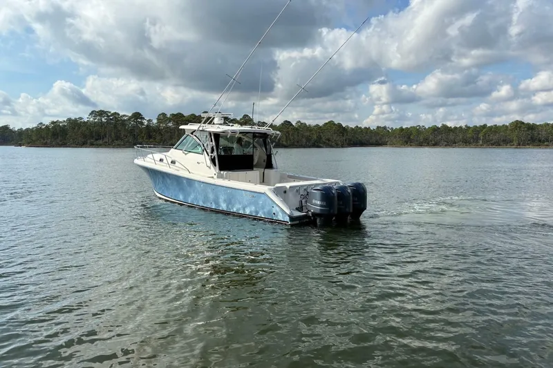 Slide: The Image of Pursuit OS 375 Offshore 2011 - 7151927
