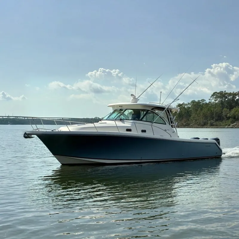 The Image of Pursuit OS 375 Offshore 2011 - 7535692