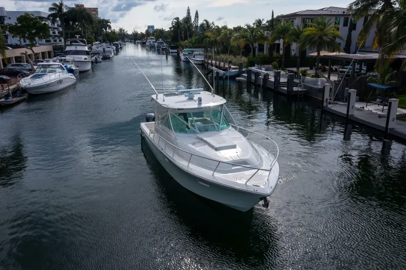 Slide: The Image of SeaVee 430 Sportfish Express 2011 - 7391048