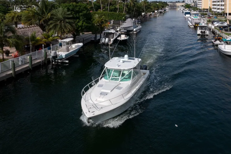 Slide: The Image of SeaVee 430 Sportfish Express 2011 - 6949324