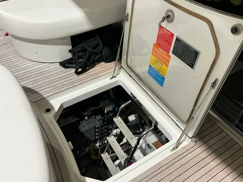 Slide: The Image of Azimut 62S 2010 - 6949539